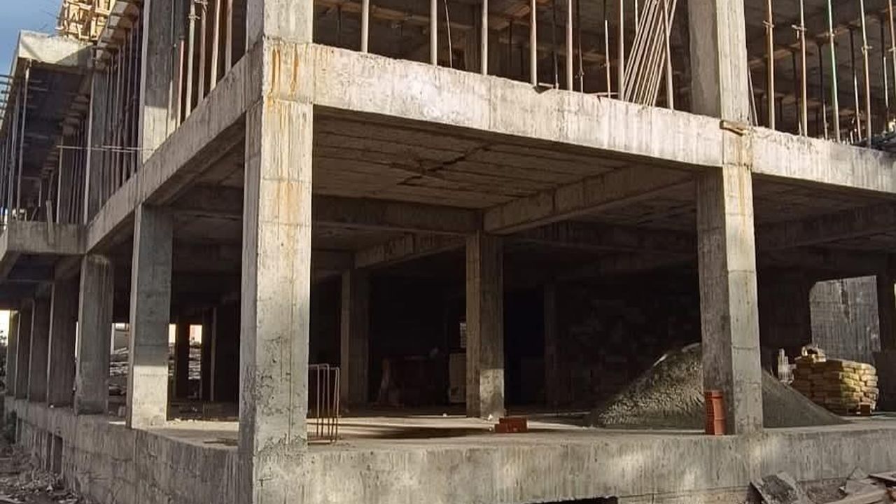 Kars’ta Kağızman Halk Kütüphanesi ve Susuz Hükümet Konağı inşaatları devam ediyor