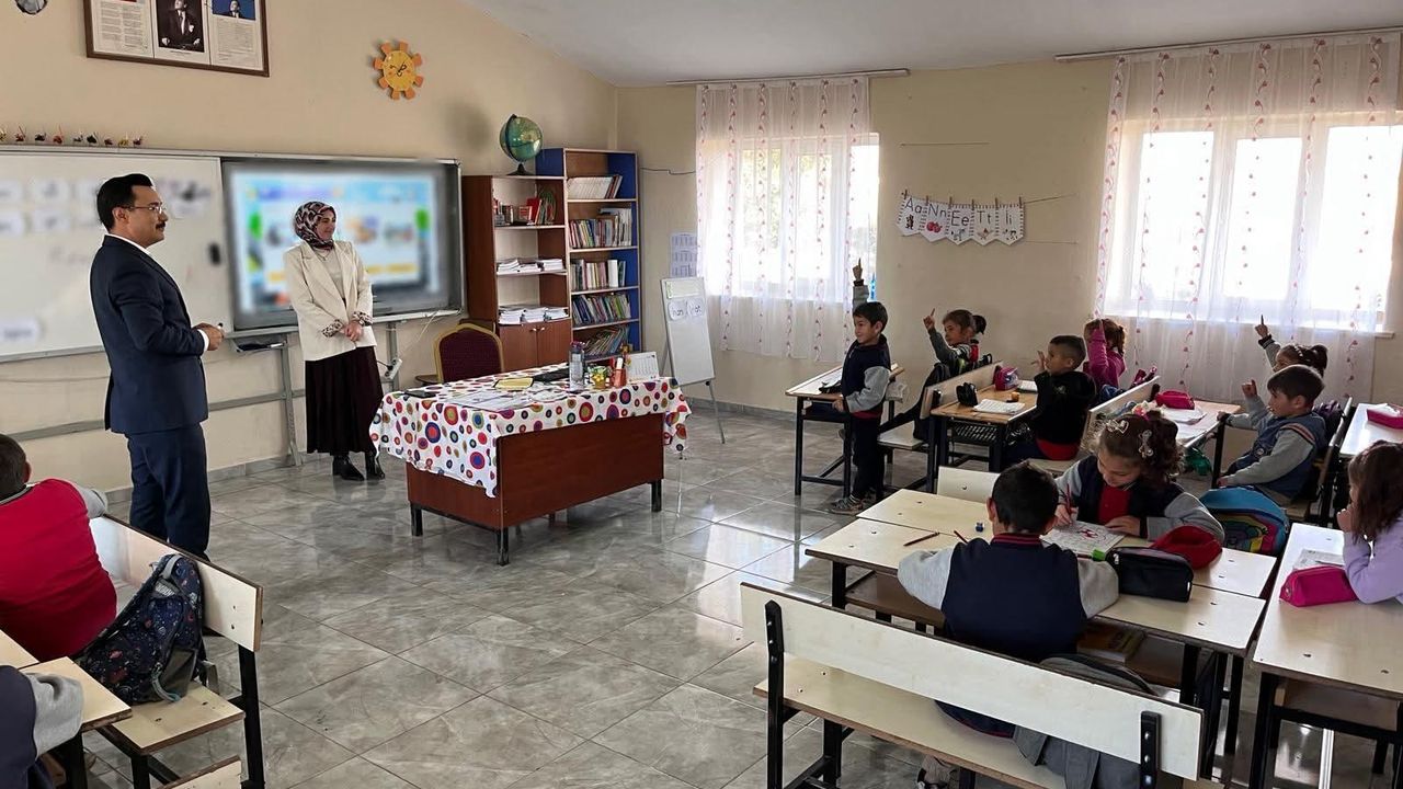 Kaymakam Demirtaş’tan Cebeci Köyü İlkokulu’na ziyaret