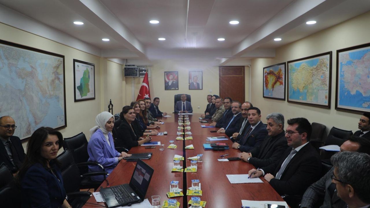 Kars’ta Kadına Yönelik Şiddetle Mücadele Toplantısı gerçekleştirildi