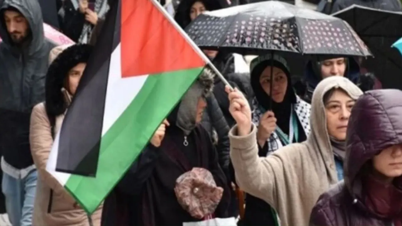 Gazze yolunda Balıkesirli 3 doktor ve 1 öğretmen gözaltında