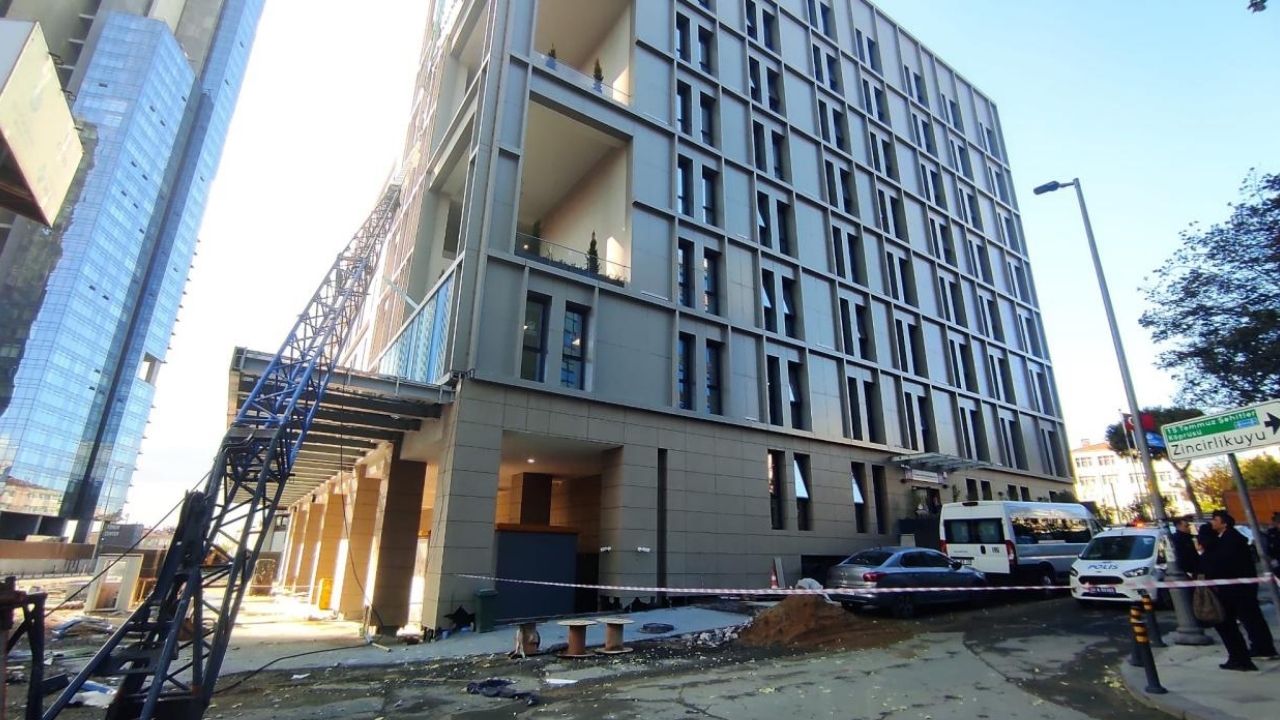 İstanbul Şişli’de kız öğrenci yurduna vinç devrildi