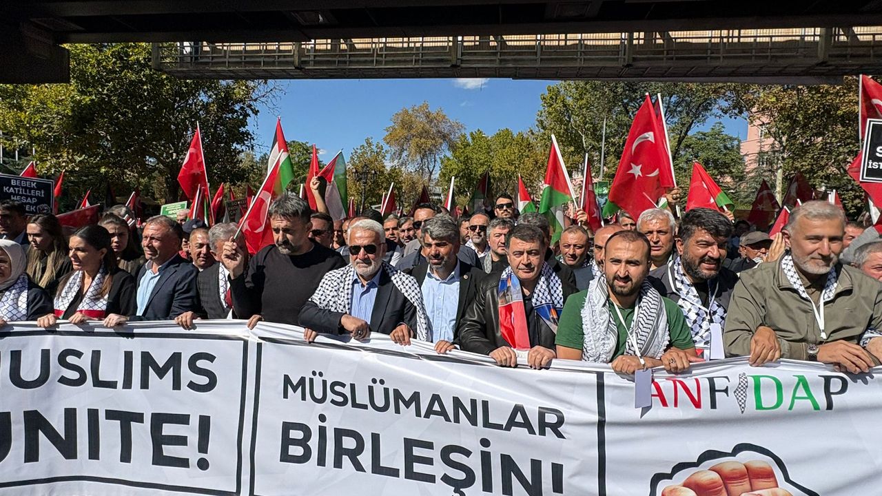 Ankara’da Gazze kararlılık yürüyüşü başladı