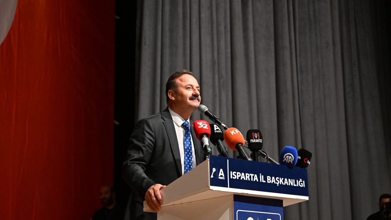 Yavuz Ağıralioğlu Isparta’dan seslendi: Umut hakkı sizin olsun; unutma hakkı milletindir!