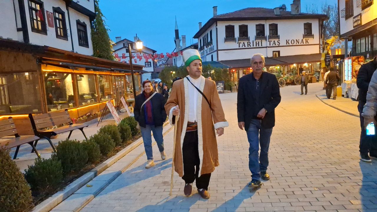 Kırşehir’li Ahi baba Beypazarı’nda Ahl’liği anlattı