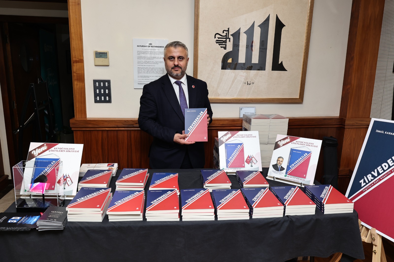 İsmail Karakaş’ın Zirvedekiler’ kitabının lansmanı Londra’da yapıldı