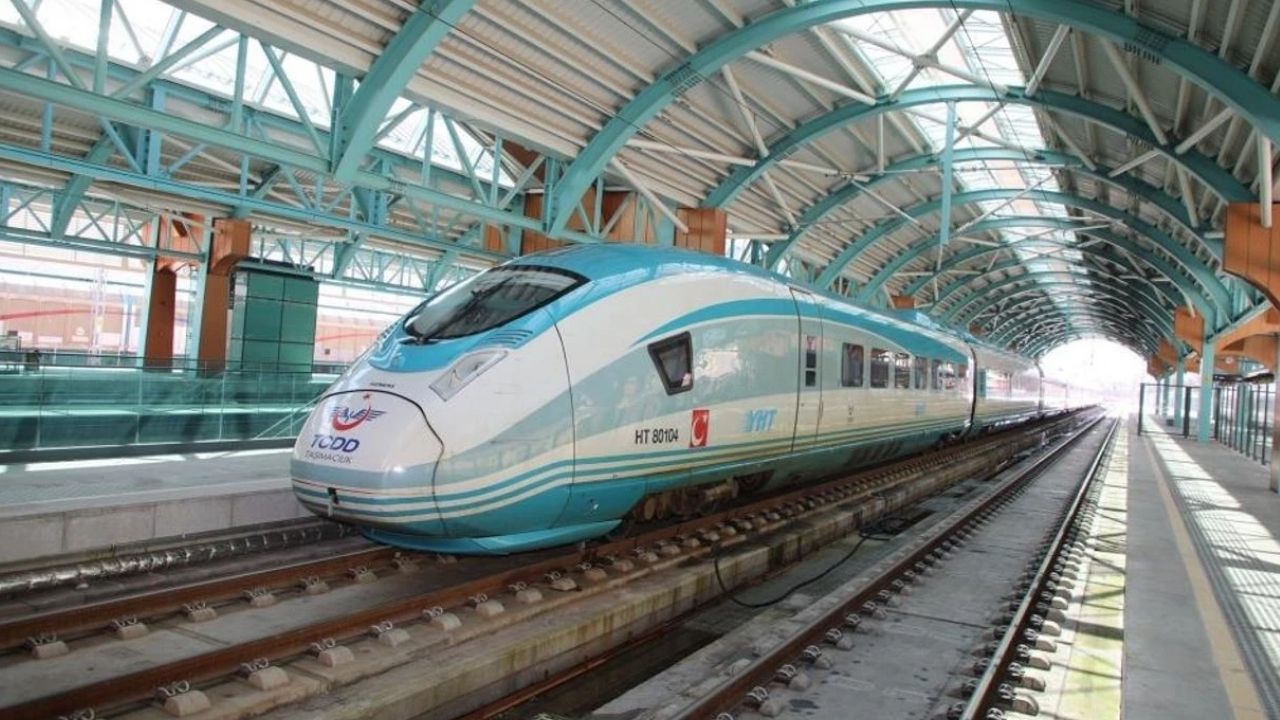 Öğretmenlere tren biletlerinde yüzde 50 indirim