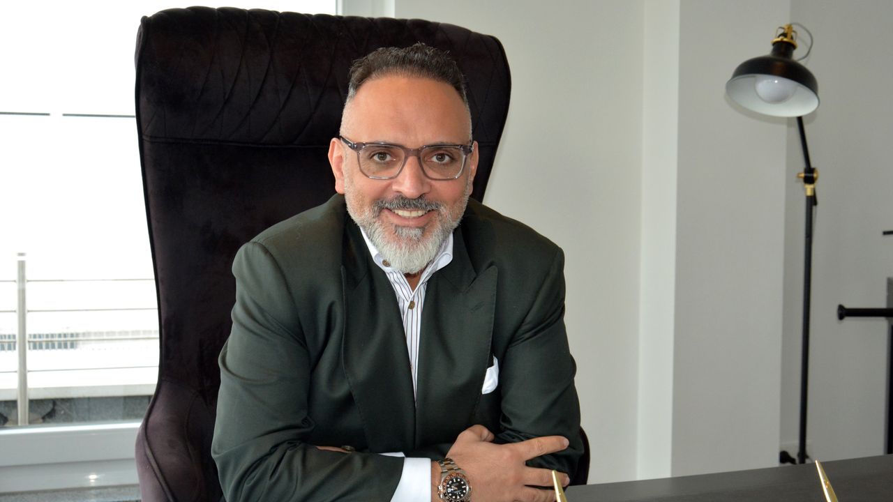 Avrupa Türk Futbol Federasyonu’nun NRW Temsilcisi Ömür Turhan göreve başladı