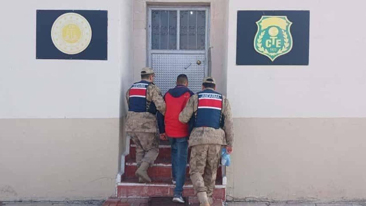 Kars’ta “şantaj” suçundan aranan şahıs yakalandı