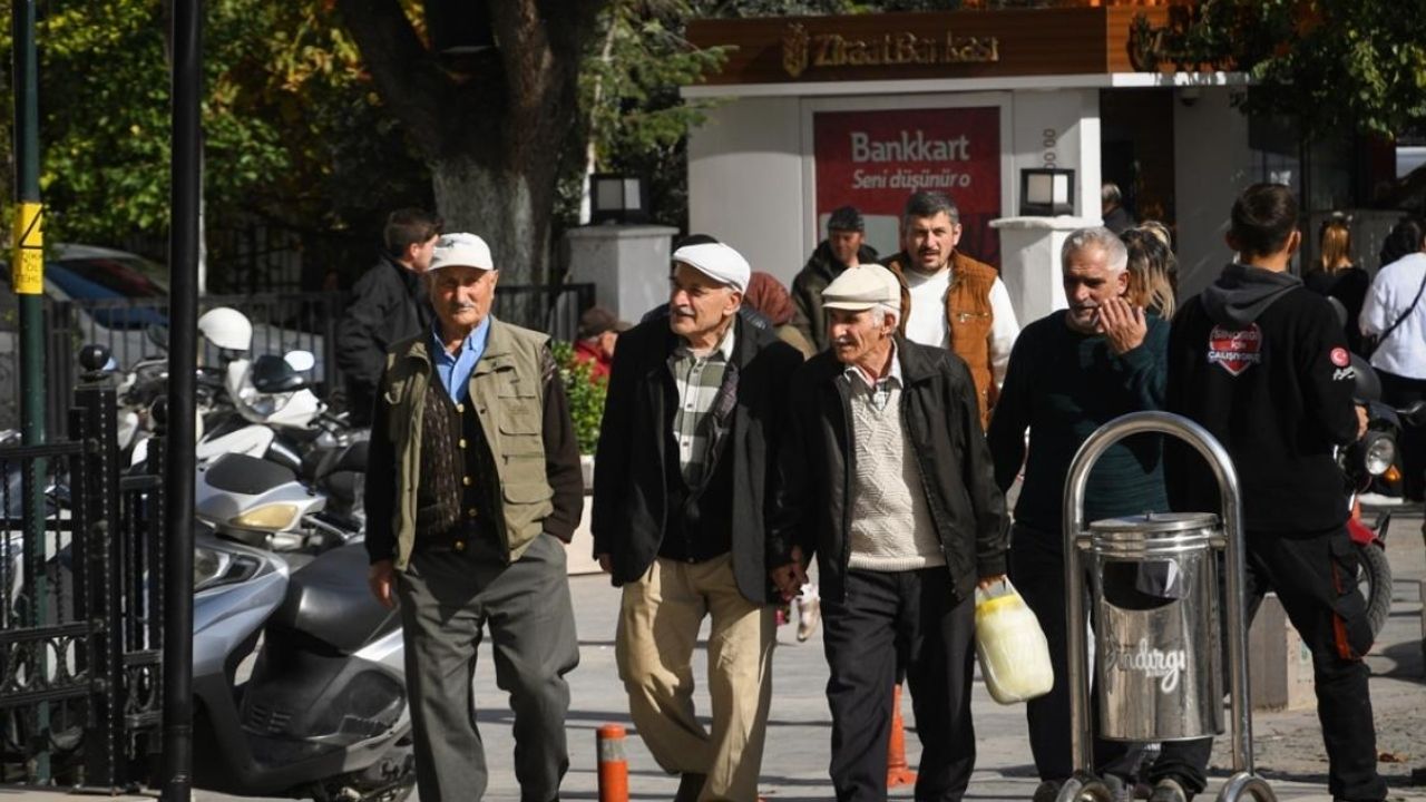 Sındırgı’da deprem sonrası yaşam normale dönüyor