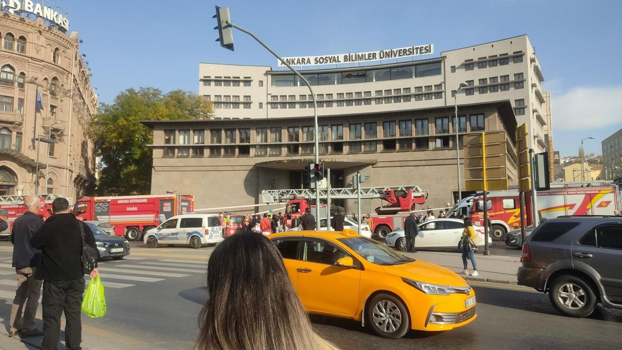 Ankara Sosyal Bilimler Üniversitesi’nde patlama meydana geldi