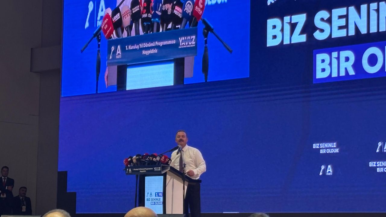 A Parti 1 yaşında; Ağıralioğlu: Millet, kendi kaderine el koymak için Anahtar Parti’yi kurdu