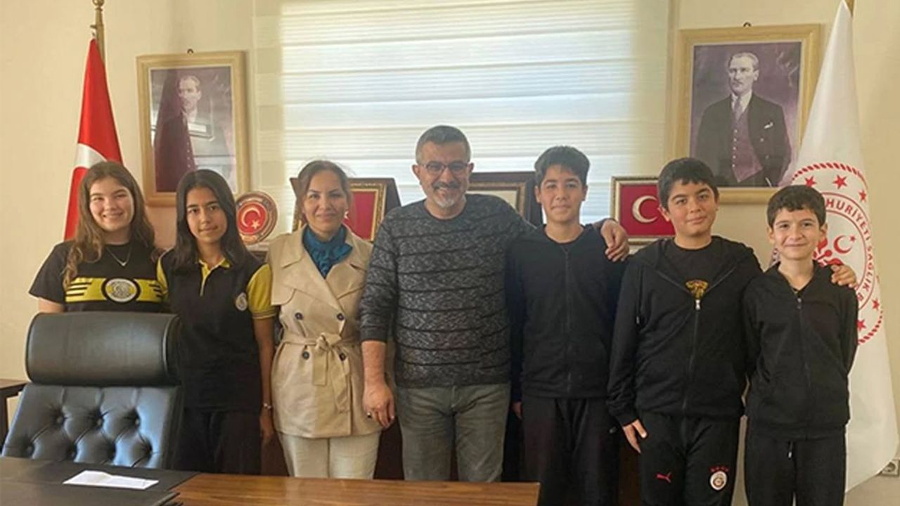 Öğrencilerden Serik Devlet Hastanesi’ne sağlık bağışı