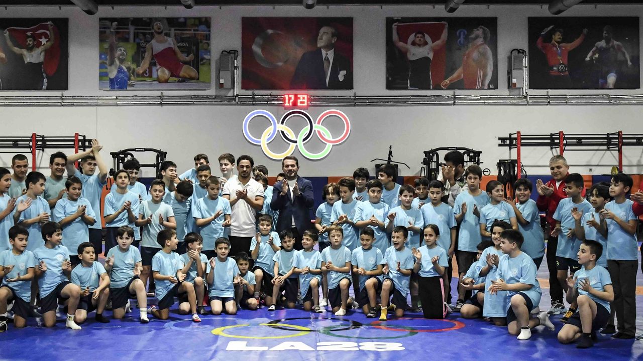 Askİ Spor Kulübü’nden rekorlarla dolu bir yıl: 4 binin üzerinde sporcu çocuk, 417 madalya, 3 dünya, 1 Avrupa rekoru