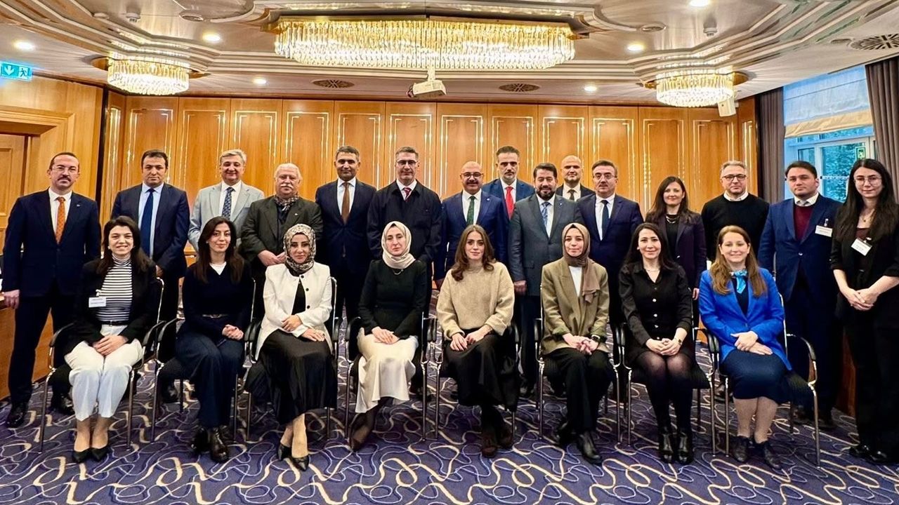 Almanya’da Türk Eğitimine yol haritası belirlendi