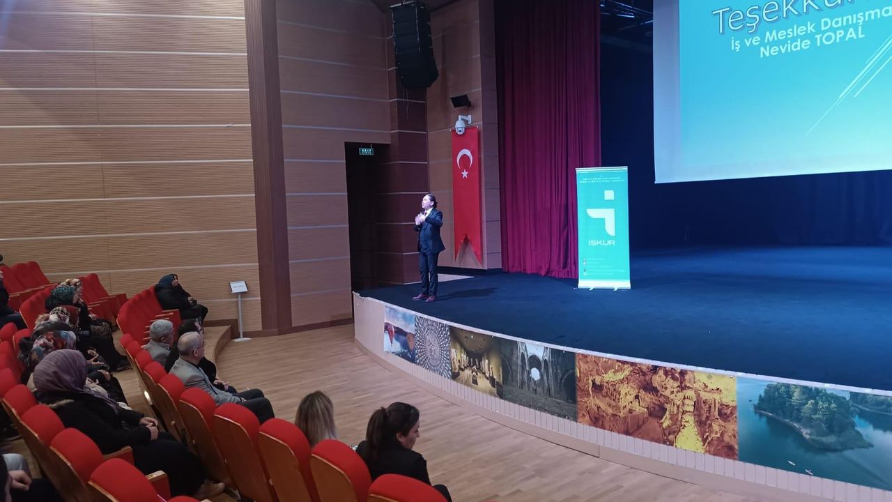 Burdur’da İUP katılımcılarına iş arama eğitimi