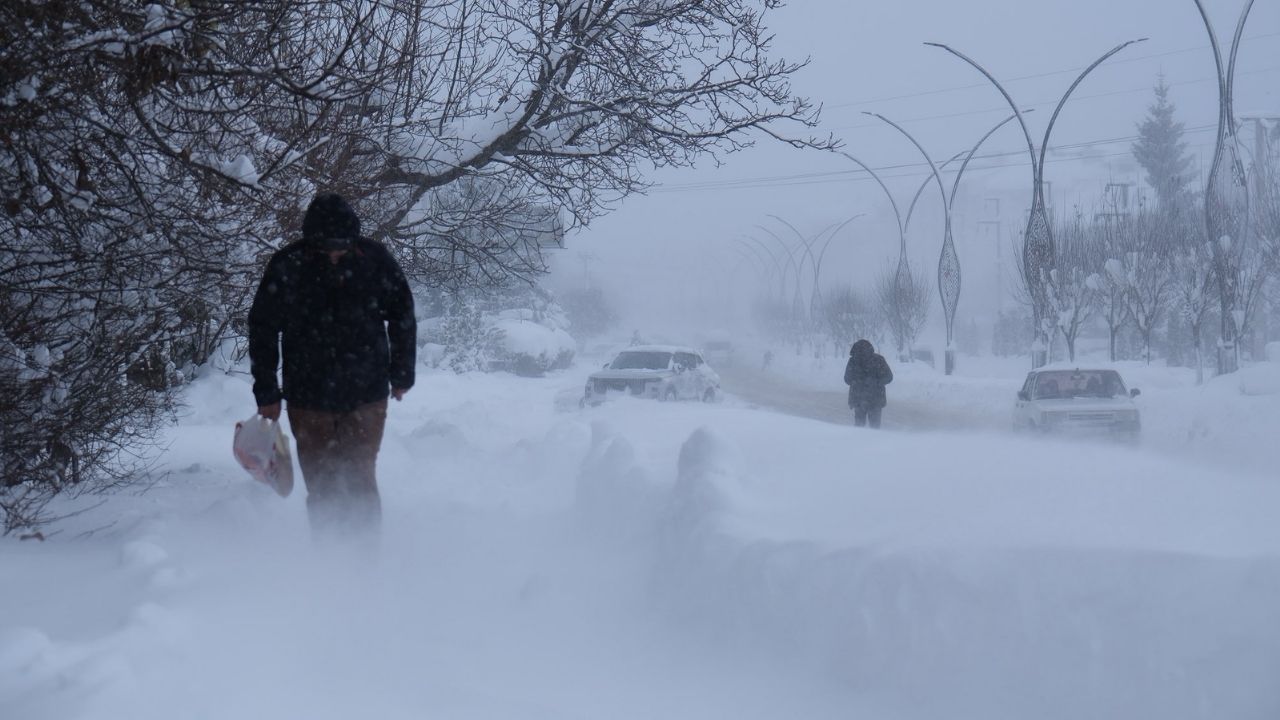 Meteoroloji’den kuvvetli yağış, kar ve fırtına uyarısı