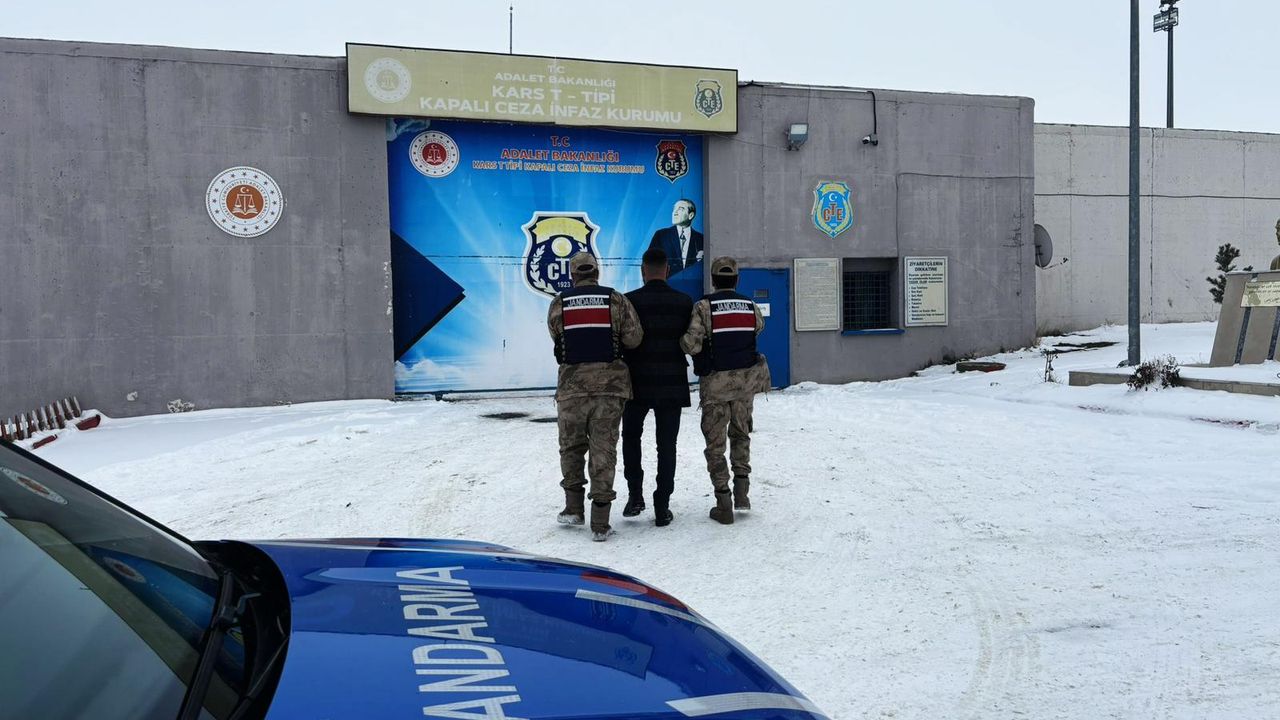 Firari Şahıs Kars Jandarmasından kaçamadı yakalandı!
