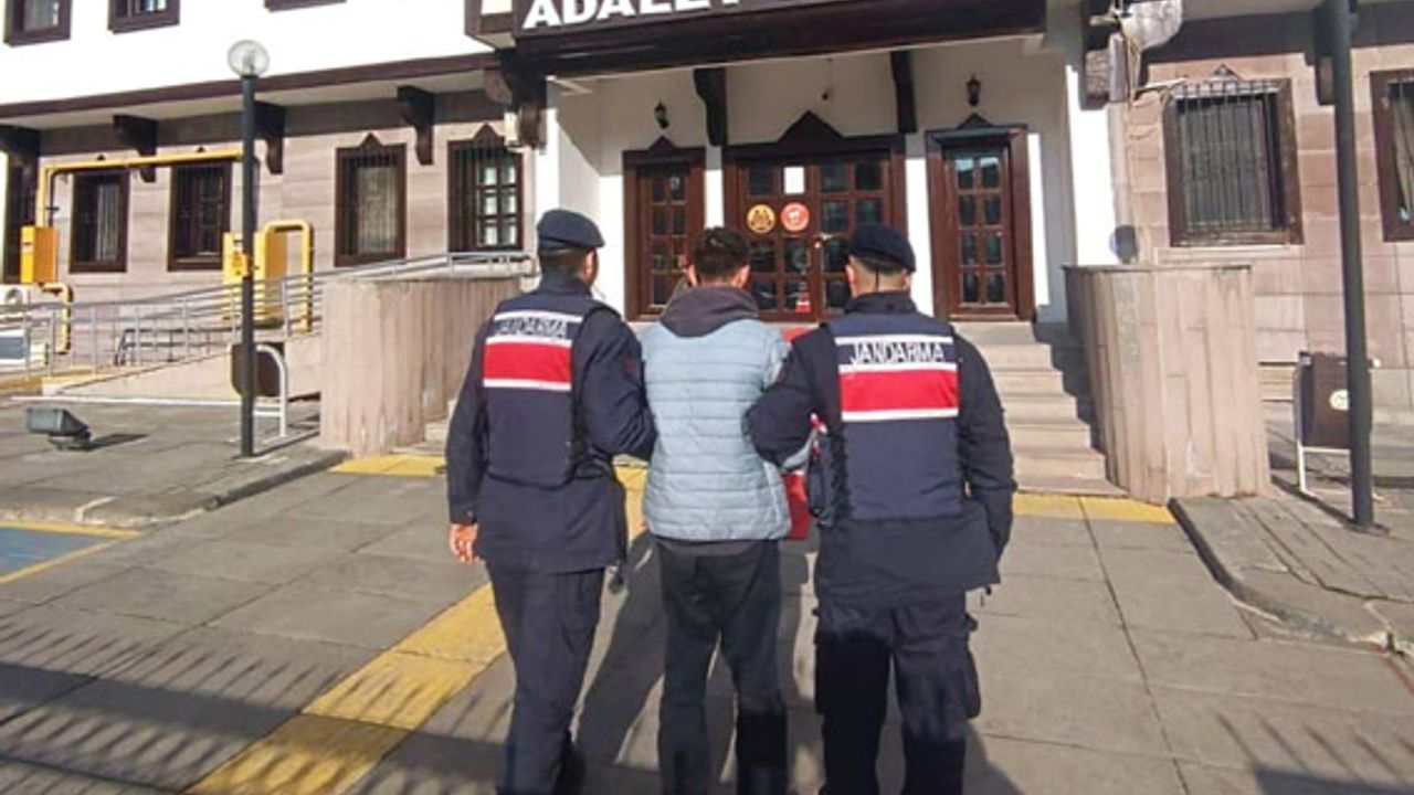 Jandarma dolandırıcılara göz açtırmıyor