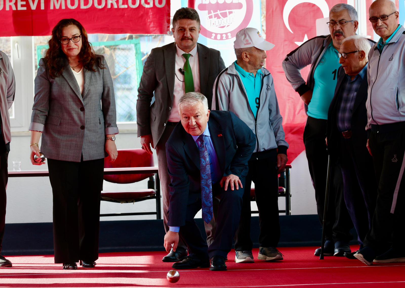 Vali Murat Duru’dan Huzurevine Sürpriz Ziyaret! Bocce Maçıyla Moral Verdiler