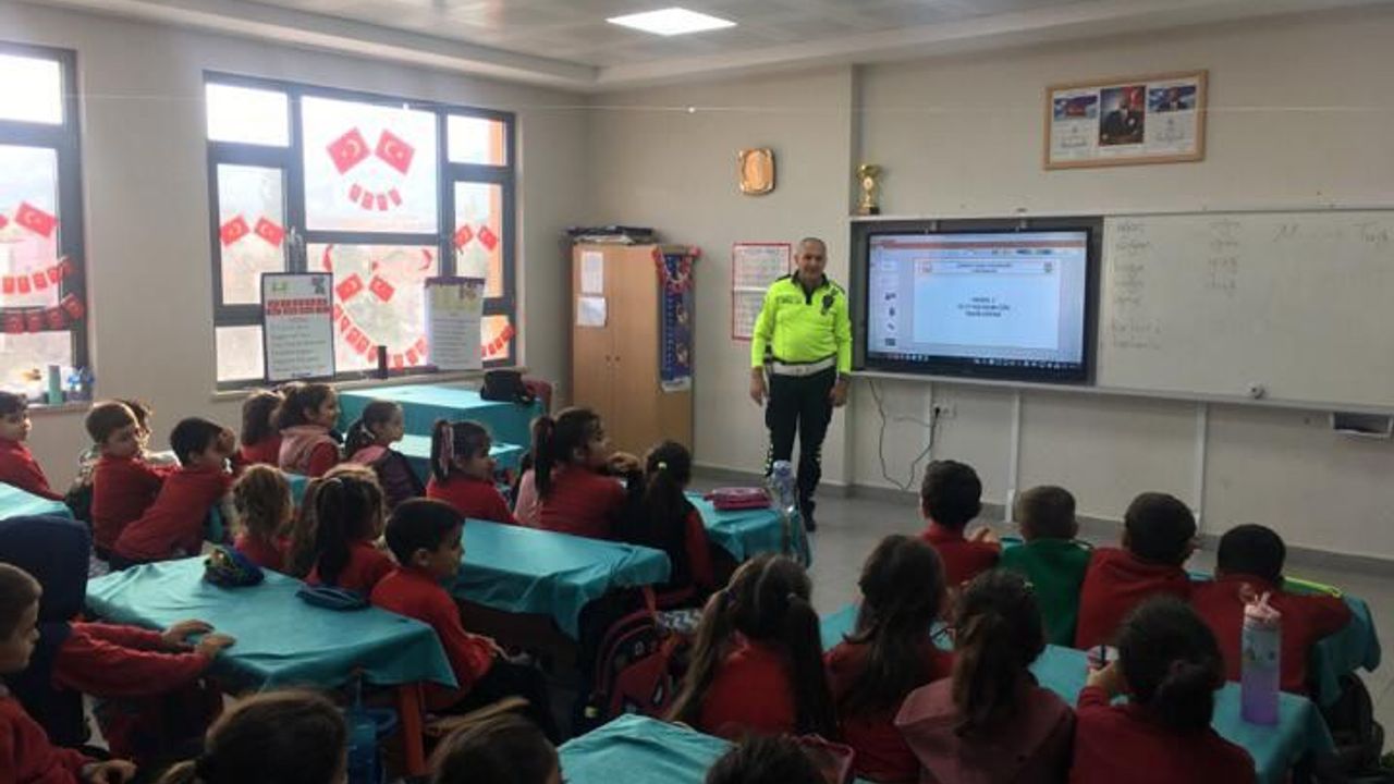 Burdur’da miniklere trafik güvenliği eğitimi