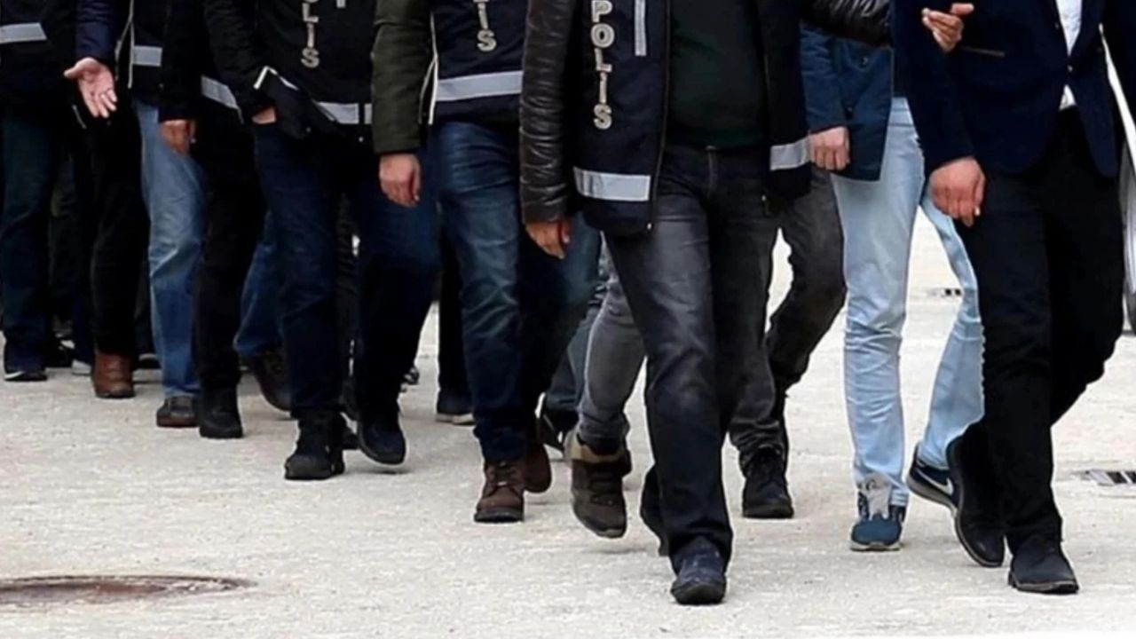 FETÖ’ye yönelik 34 ilde operasyon: 77 şüpheli yakalandı