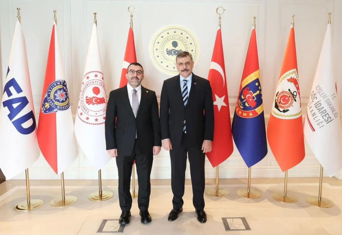 AK Parti Kars Milletvekili Adem Çalkın, Bakan Çiftçi’ye hayırlı olsun ziyaretinde bulundu