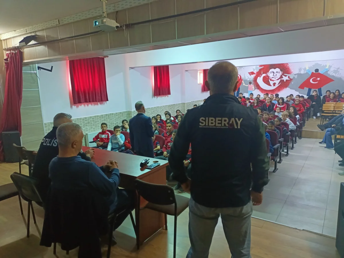 Aksaray Emniyet Müdürlüğü, siber suçlarla mücadele çalışmalarını artırdı