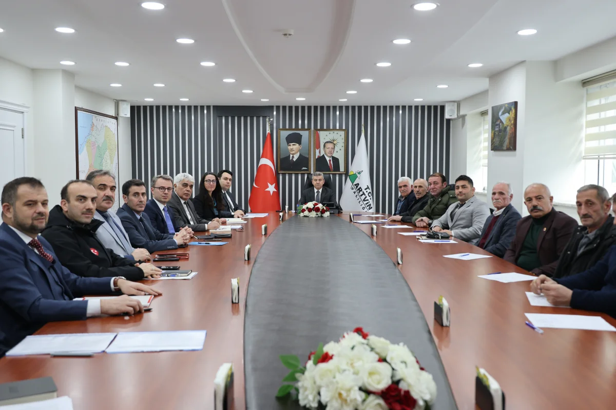 Artvin Valisi Ergün,” Köylülerimizin yaşam kalitelerini ve refah seviyelerini daha da yükseltmek için gayret gösteriyoruz”