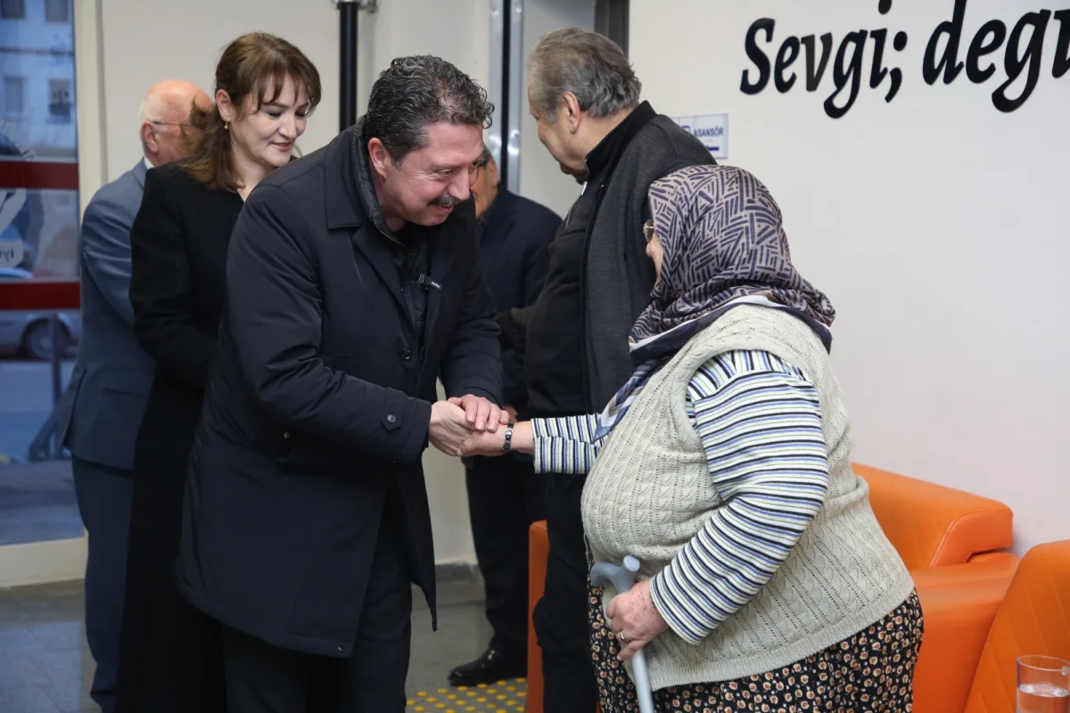 Belediye Başkanı Dr. Özer Kasap, Huzurevi’nde yaşlılarla oruç açtı