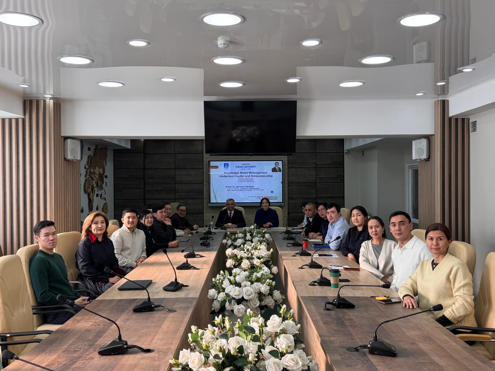 Prof.Dr. Karadal: 12.Uluslararası EMI Kongresi Kazakistan’da Turan Üniversitesi’nde