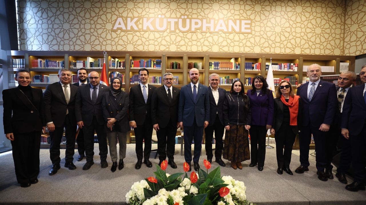 Bilal Erdoğan: Gençlerin Cumhurbaşkanımızı tanıması ve örnek alması önemli