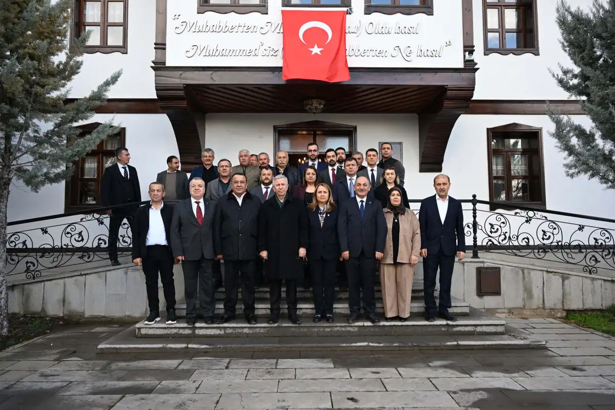 Mansur Yavaş Kalecik’te Hamsi Şöleni’ne katıldı