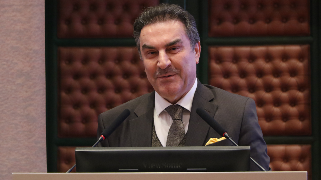 Prof. Dr. Zakir Avşar: Dijital dünyada çocuklarımızı nasıl korumalıyız?