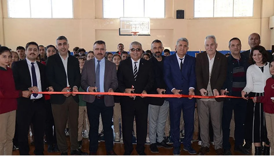 Antalya Serik’te Ebru-hat ve naht sanatı sergisi