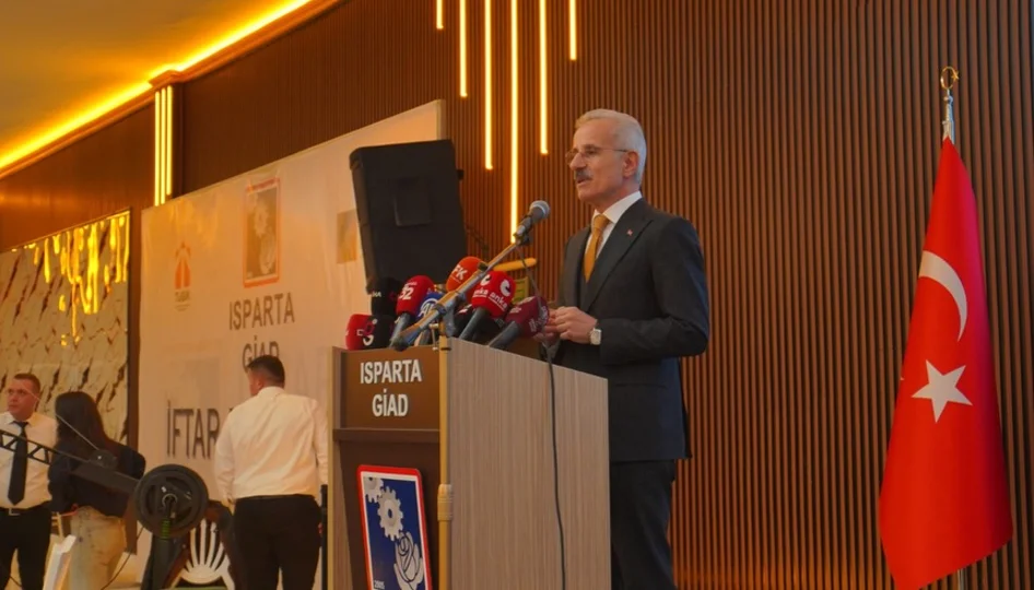 Bakan Uraloğlu Isparta’da iş dünyasıyla iftarda buluştu