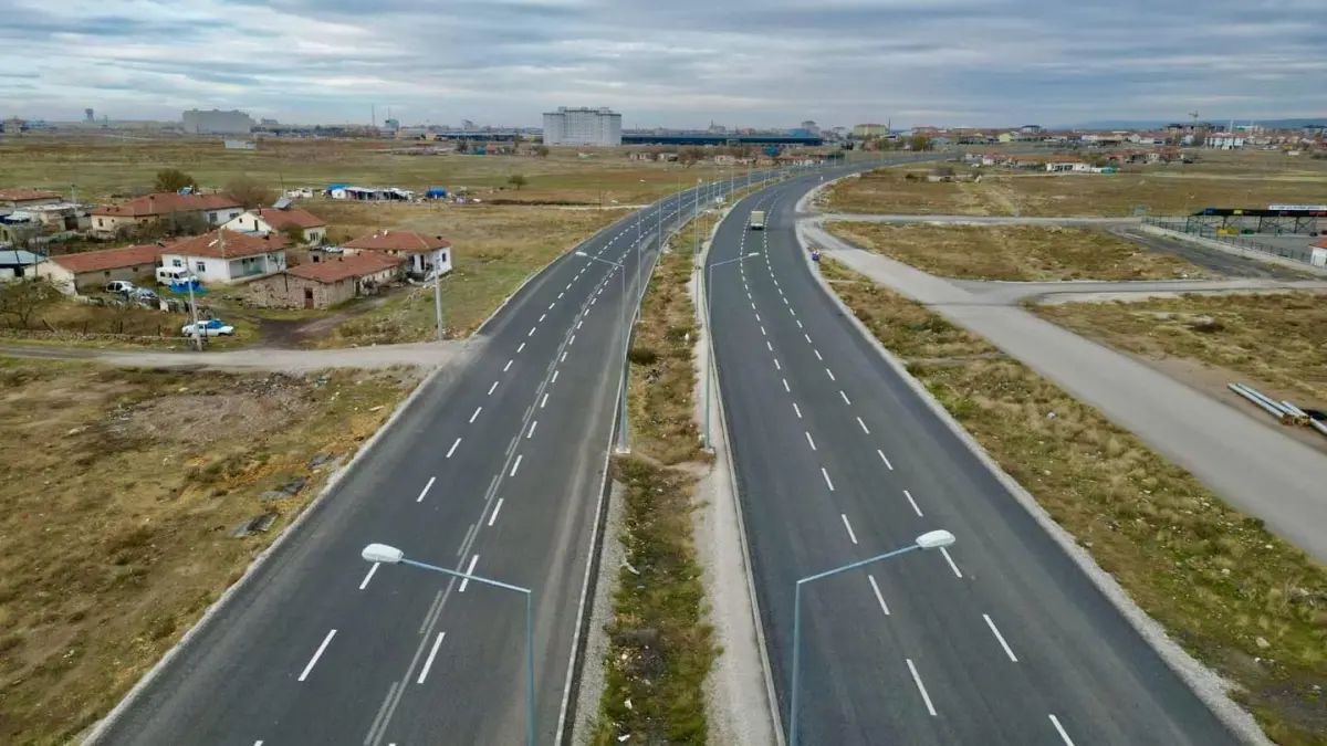 Başkan Dinçer Aksaray’ın Trafiğini Rahatlatacak O Büyük Projeyi Açıkladı!