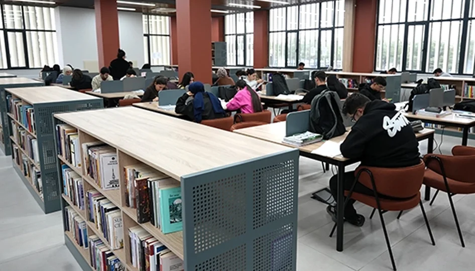 Batman’lı gençler kütüphaneleri dolduruyor