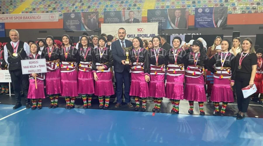 Beşikdüzü Farabi MTAL Okul Sporları İl Yarışması’nda birinci oldu