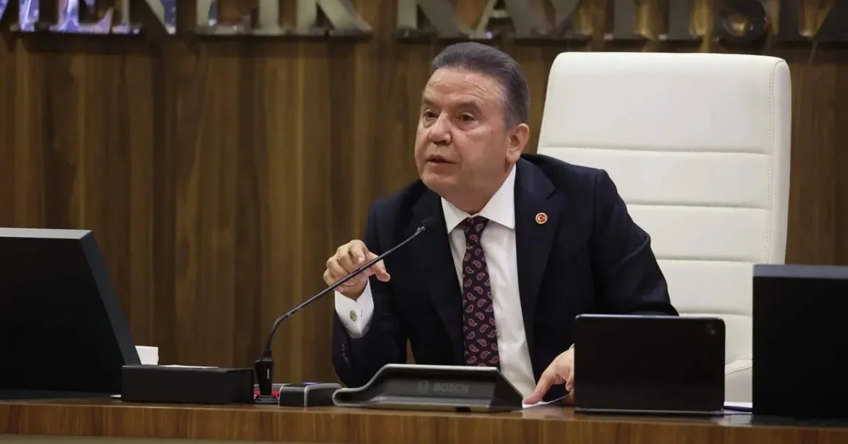 Böcek soruşturmasında yeni gözaltı: Özel kalem personeli yakalandı