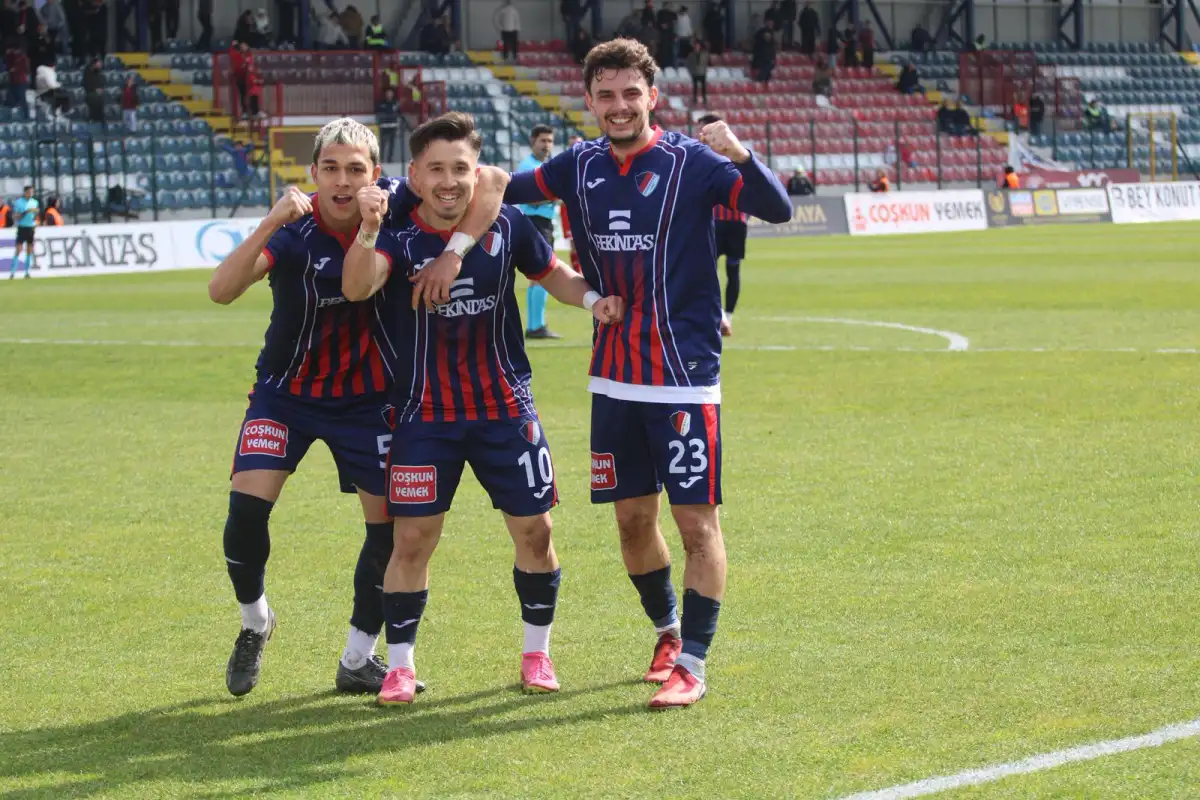 Düzcespor, lider Sebatgençlikspor’un “yenilmezlik unvanını” sonlandırdı: 1-0