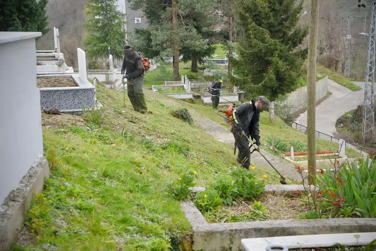 Giresun’da Mezarlıklar ziyaretçilerine hazır