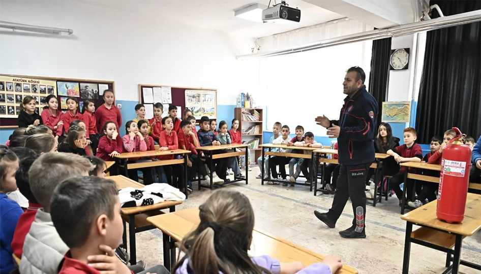 Isparta’da öğrencilere uygulamalı yangın eğitimi