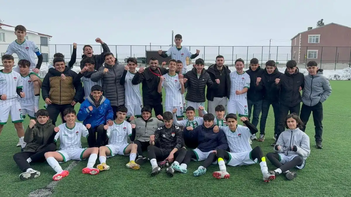 Kars 36 Spor U16 Şampiyon Oldu, Türkiye Finalleri’ne Katılacak