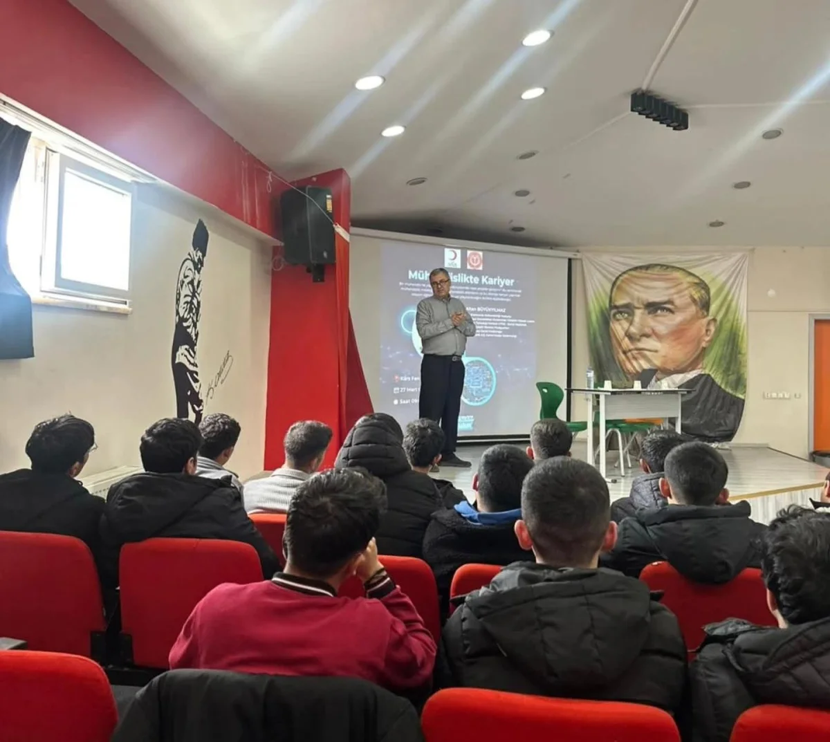 Kars’ta gençlere Meslek Tanıtım Günleri