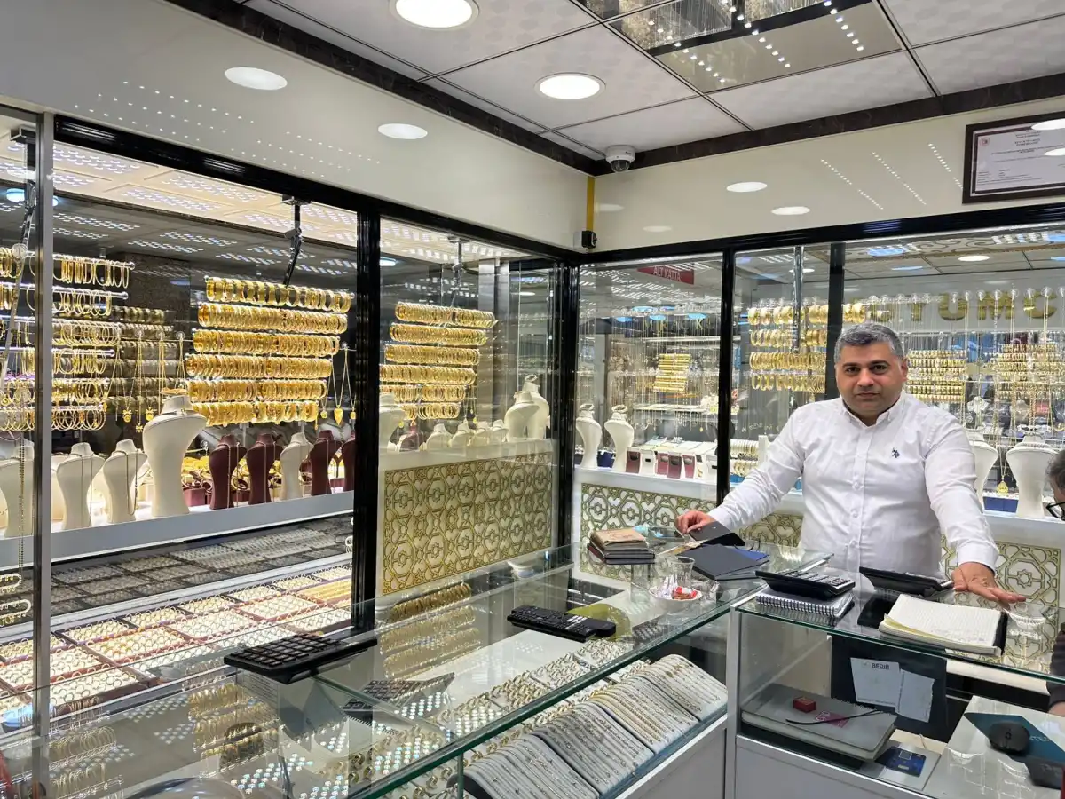 Altındaki sert düşüş Malatya’da satışları artırdı
