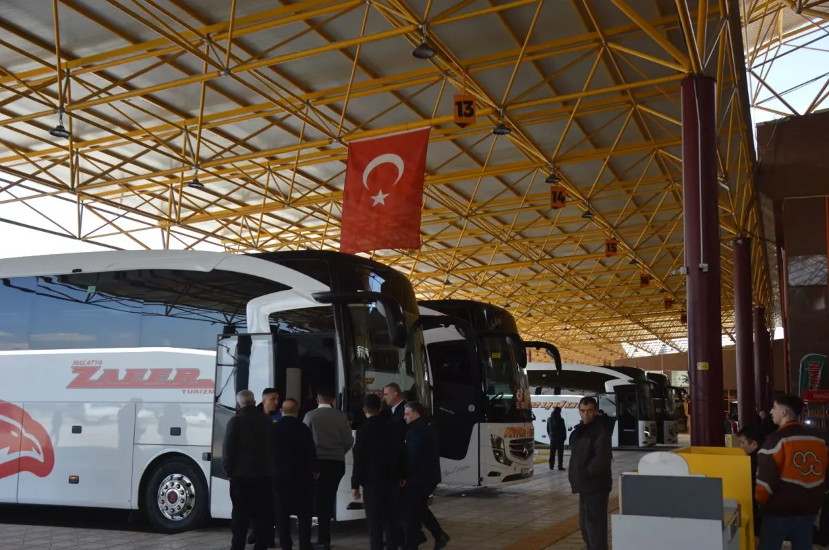 Malatya’da bayram öncesi otogarda yoğunluk