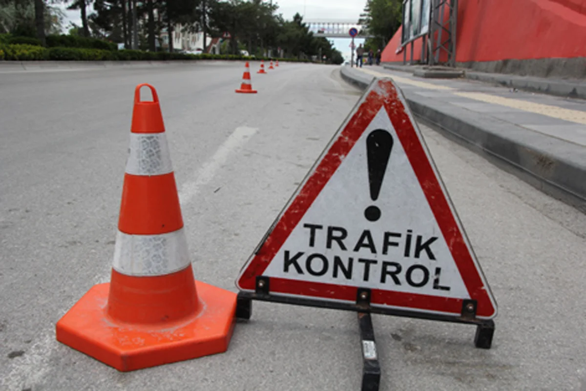 Polisin dur ihtarına uymadı cezayı yedi