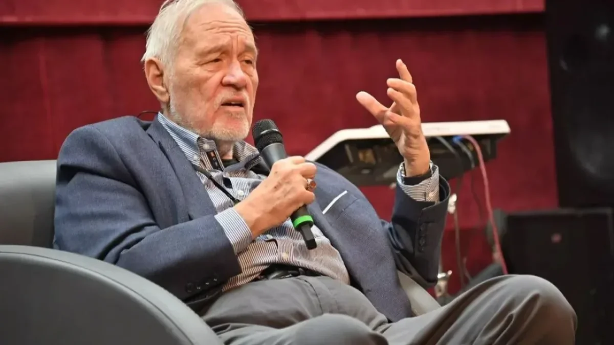 Prof. Dr. İlber Ortaylı entübe edildi