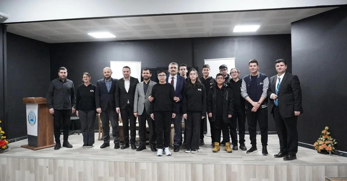 RİBEGEM’den gençlere değerler paneli: “İnsanın Pusulası”