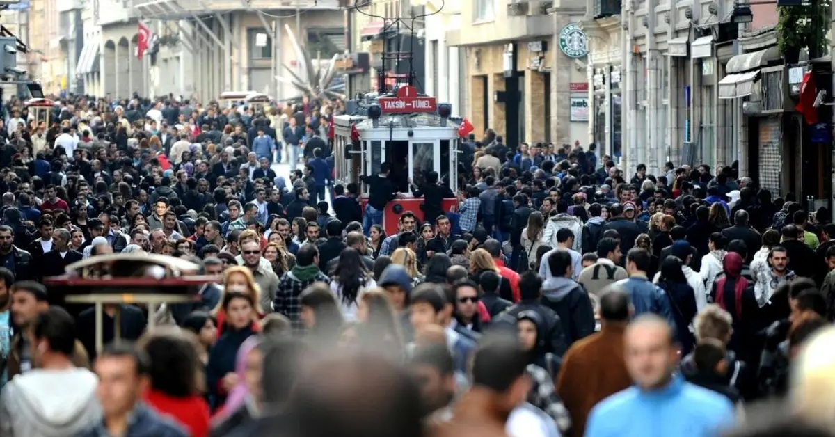 TÜİK açıkladı: Türkiye nüfusunun yüzde 49,98’i kadın